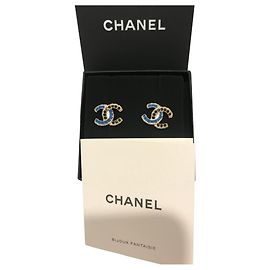 Nuovi orecchini Chanel CC , in metallo dorato con strass blu e neri D'oro