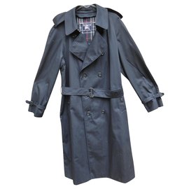 Burberry-men's Burberry vintage t trench coat 64 with removable wool lining, new condition-Navy blue