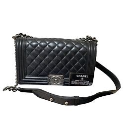 Chanel Boy Nero
