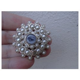 Chanel-Pins & Broschen-Silber