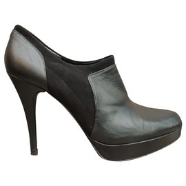 Stuart Weitzman-low boots Stuart Weitzman p 40-Noir