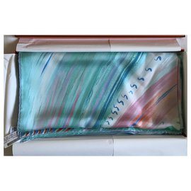 Hermès-Larubizana - Le Bouclier de la Beaute scarf 140-Multiple colors