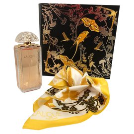 Set profumo e sciarpa LALIQUE Giallo