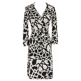 Diane Von Furstenberg DvF Justin silk wrap dress Black White