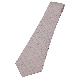 Chanel tie in pink silk. Pink