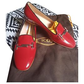 Bailarinas Tod's de charol rojo oscuro Burdeos