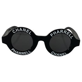 Chanel Sunglasses Black White