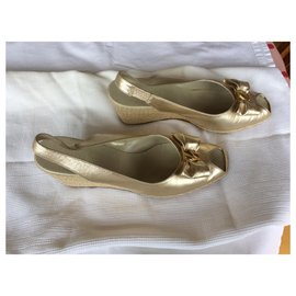Autre Marque-Jannou T sandálias de couro41-Dourado