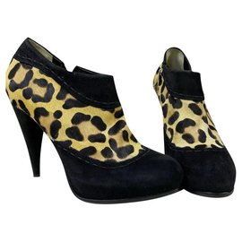 Dior-NWOB DIOR Black Suede Animal Print Heels Shoes Sz.39-Multiple colors