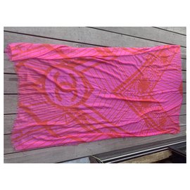 Chanel-Schals-Pink