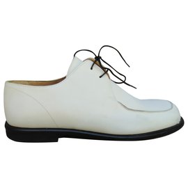 derbies d'été Charles Jourdan p 43 Blanc