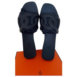 Hermès Aloha chain Black