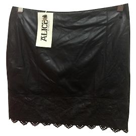 Alice by Temperley Nova saia de couro com corte a laser Preto