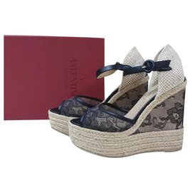 second hand valentino trainers