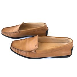 Tod's-Flats-Beige