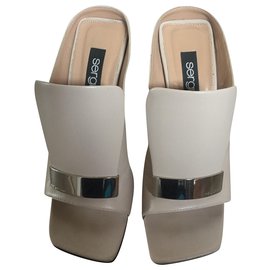 Sergio Rossi-Sergio Rossi Sr1 Mules-Beige