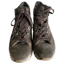 Moncler-boots-Marron