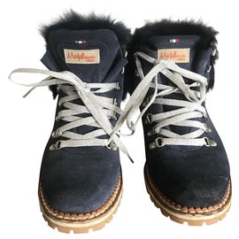 Autre Marque Navy Blue Leather Ankle Boots Navy blue