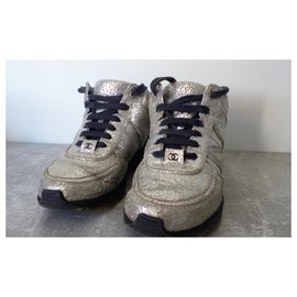 Chanel-Zapatillas-Plata