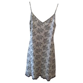 French Connection-Kurzes Kleid mit Schultergurten-Hellgrün