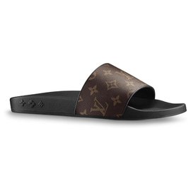 Louis Vuitton Slippers LV 2021 Pantofole Di Sandali In Gomma Di Moda  Maschile Da Uomo Estate Scarpe Da Spiaggia Piatta Nero Da 64,91 €