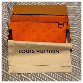Louis Vuitton-Entdeckungspochette-Orange
