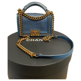 Chanel-Garoto-Azul,Dourado