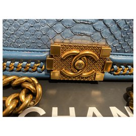 Chanel-Garoto-Azul,Dourado