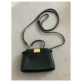 Fendi Micro Peekaboo Schwarz