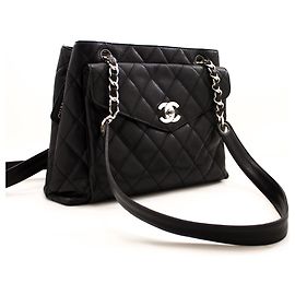 CHANEL Caviar Quilted Chain Shoulder Bag Black Leather Silver Black