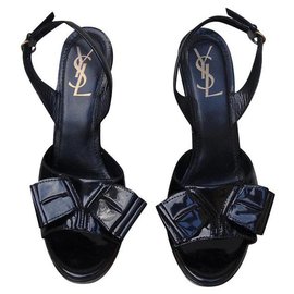 Yves Saint Laurent-Des sandales-Noir