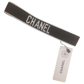 Chanel-Sombreros-Negro