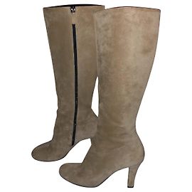 Gucci suede knee-high boots Beige