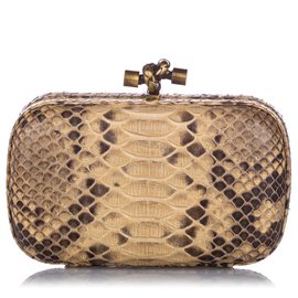 Bottega Veneta White Knot Python Clutch Tasche Weiß Mehrfarben Roh