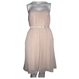 French Connection Shelby trägerloses Swandsdown-Kleid Fleisch