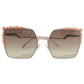 Fendi-Sunglasses-Multiple colors