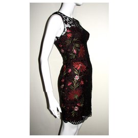 Karen Millen-Karen Millen Lace Dress-Black,Red