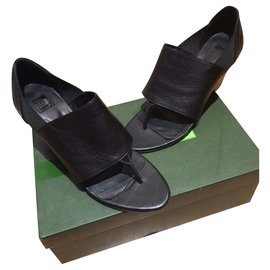 Marithé et François Girbaud Sandals Black