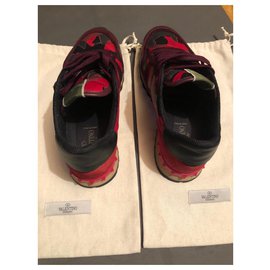 Valentino-sneakers-Noir,Rouge