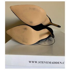 Steve Madden-Wagner ankle booties-Black
