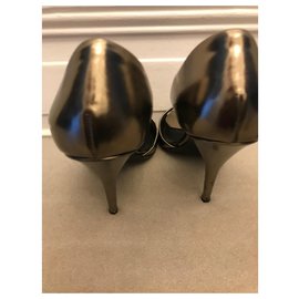 Givenchy-Sandalias de punta abierta-Bronce