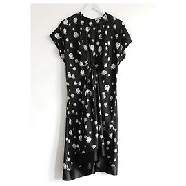 Kenzo SS18 Schwarz & Whtie Rose Print Kleid Schwarz