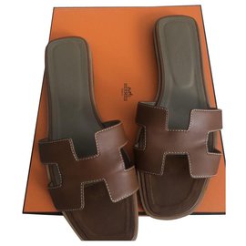 Hermès Mules Marron