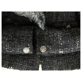 Chanel-jaqueta de tweed preta mais icônica do Dubai-Preto
