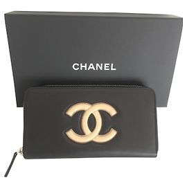 Chanel large zipped wallet Black Beige