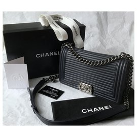 Chanel-Medium Boy Flap Bag w/card-Navy blue,Dark blue