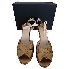 Agnès b. Sandales cuir doré talon 8cm motifs feuilles Agnès B 38 Neuves Doré