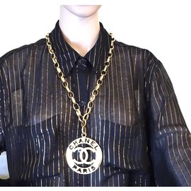 Chanel-Collier à découpes oversize Chanel Gold CC-Doré