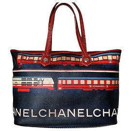 Chanel Le Train Roja Azul