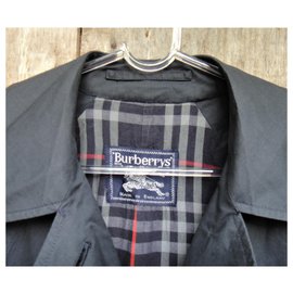 vetement femme burberry